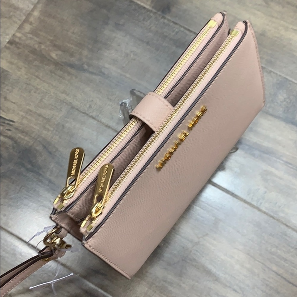 MICHAEL KORS LG DOUBLE ZIP WRISTLET BALLET POWDER BLUSH NWT - Picture 6 of 15